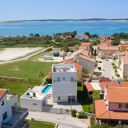 Fior Di Sale Tina With Sea View Villa