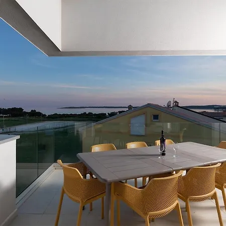 Fior Di Sale Tina With Sea View Villa
